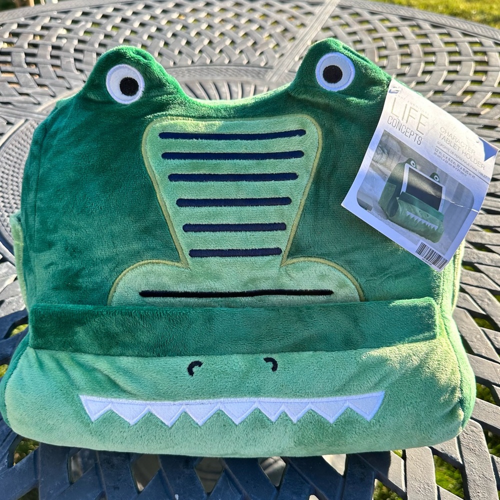 Sohl Furniture Life Concepts Kid’s character tablet holder